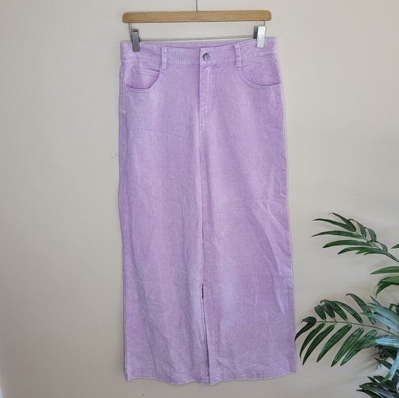 Everyday Chic Boutique | Lavender Wide Leg Cropped Jeans Size Medium - Picture 1 of 5